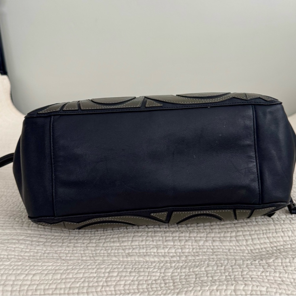 SOLD Coach Colette Signature Overlay Leather Tote – Olive & Black (16449) - Picture 8 of 17